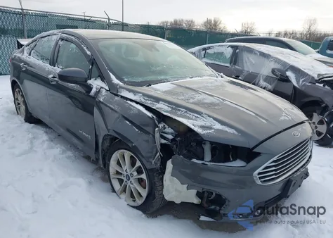2019 Ford Fusion Hybrid Se z USA, uszkodzony, nr VIN 3FA6P0LU6KR165712